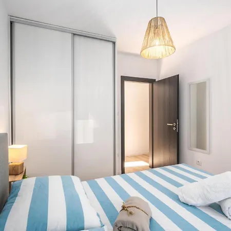 2 Bedroom Amazing In *