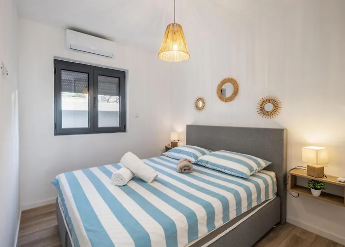 Apartment Cozy In With Wifi Dramalj