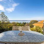 Apartment 2 Bedroom Amazing In